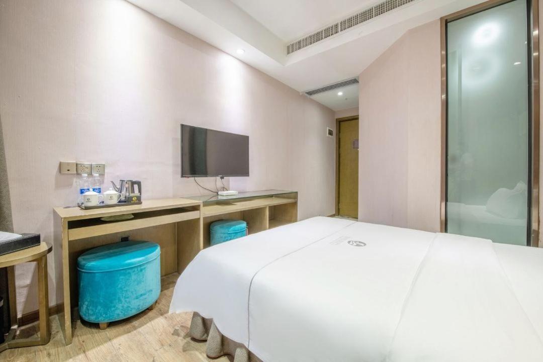 Lnsail Hotel Shenzhen Luohu Port Railway Station מראה חיצוני תמונה